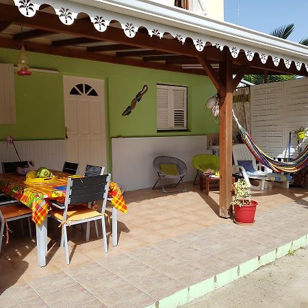 Bel Appartement - Proche Des Plages De Sainte Anne Eksteriør billede